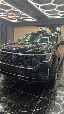 ڤۆڵکسواگن ئەتڵەس کرۆس سپۆرت